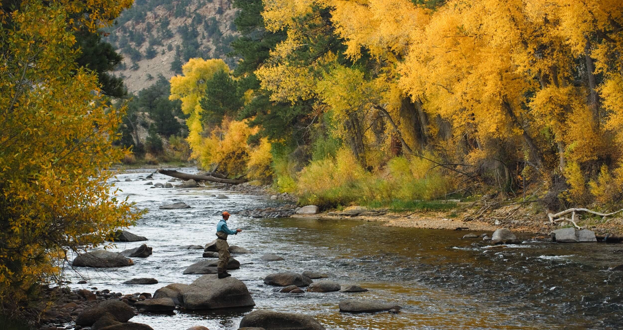 Fly fishing the arkansas river in the fall